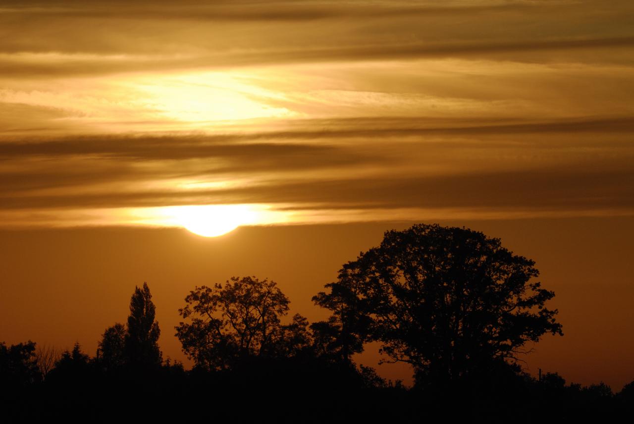 Crépuscule sur le bocage Normand